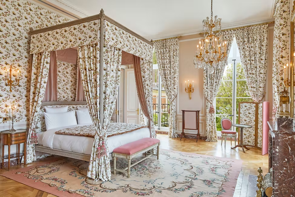 Best Hotel Wedding Venues in Paris, France | Airelles Château de Versailles