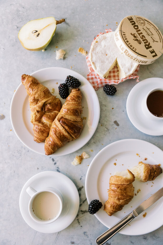 Elopement in Paris, France with French Breakfast